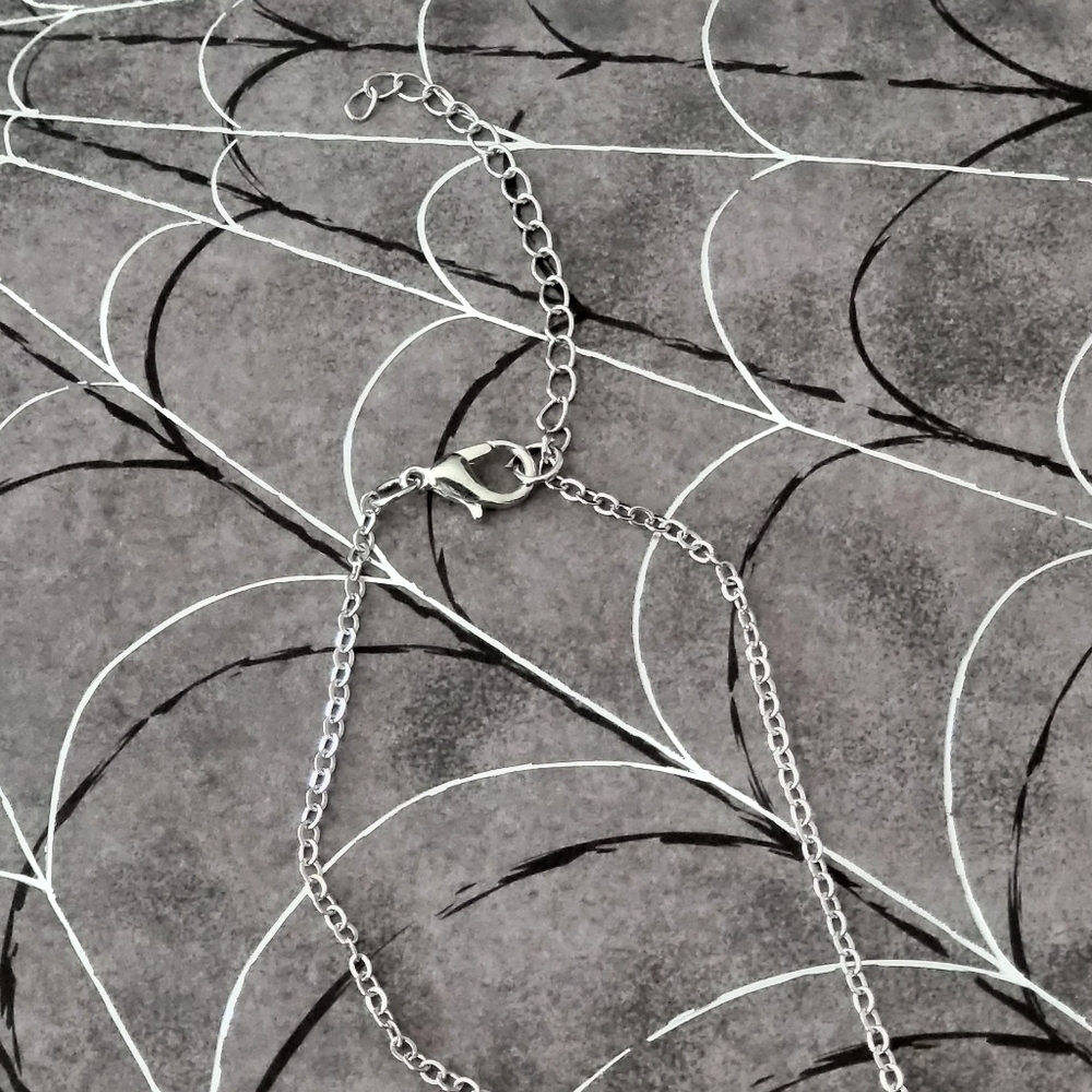 Tarot Card Necklace - Picture 2 of 2